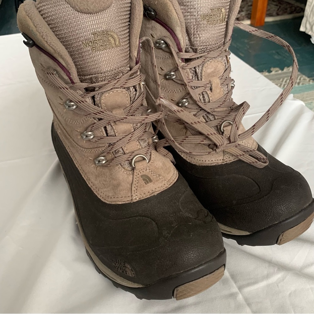 North face winter hiking boots sz 10